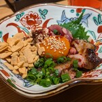 炭火焼鳥と一口餃子 TORA鶏YA - ツムラ本店河内鴨ねぎユッケ