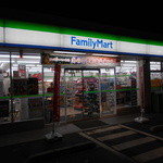 Family Mart - 佇まい