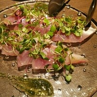 ecco - ツバス(ぶり)のカルパッチョ 1,480円