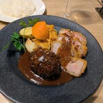 洋食コノヨシ - ハンバーグとカツレツ盛合せ 2100円