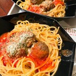 ザンビーニ・ブラザーズ・リストランテ - ミートボールスパゲッティ　1,200円