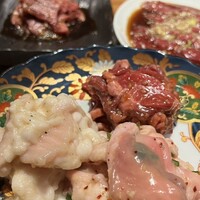 中目黒焼肉 登牛門 - 