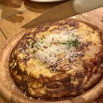 La Pesquera MARISQUERIA - ３種チーズのトルティージャ トリュフの香り