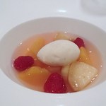 Yutoriro Karuizawa Hotel - ルバーブと桃のコンフィ