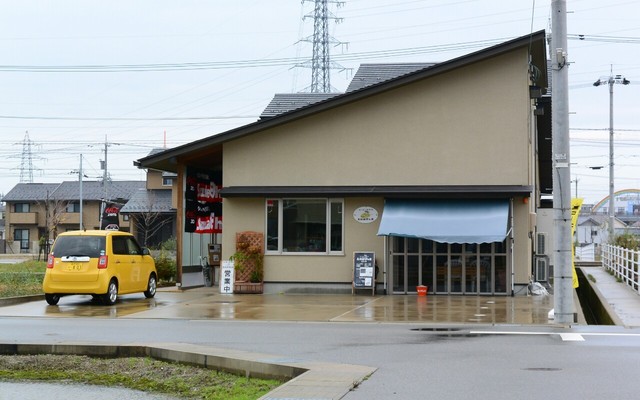 えいとびぃと 金沢 喫茶店 食べログ
