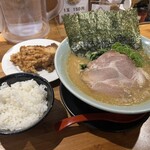 家系ラーメン 山下醤造 - 