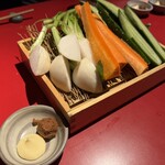 左藤 総本店 - お通しの野菜スティック