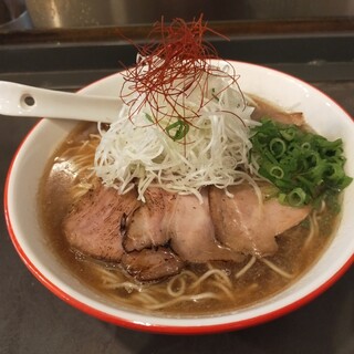 いりこらーめん銀のダルマ_1