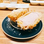 とんかつ成蔵 - ロースとチーズミルフィーユかつ