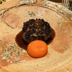 イタリア料理 今井 - 【写真⑪】知床牛(北海道網走郡大空町、大橋牧場、60ヶ月肥育)のイチボのハンバーグ、フォンドヴォー