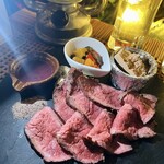 燻製創作居酒屋けむり - 国産牛特製ローストビーフ瞬間スモーク