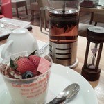 Kotokotokafe - ケーキと紅茶のセット￥７９９