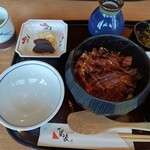 ひつまぶし名古屋備長 - 