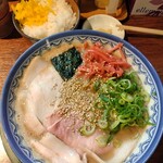 博多とんこつ 天神旗 - 