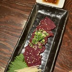 炭火焼肉と韓国料理の店 きむらや - ○牛のスライスレバー1,210円