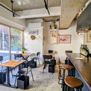 浅煎りコーヒーと自然派ワイン Typica_2