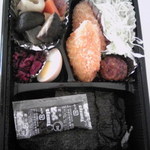 のり弁当￥５２０(ご飯少な目￥３０引き！)