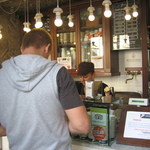 Edoardo - イタリアでは珍しい感じのいい店員さん