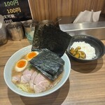 横浜ラーメン 渡来武 - 