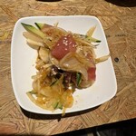 酒のみ屋 魚久 - 海鮮ユッケ