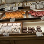 OLGA LE BON BON DONUTS - 