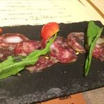 ビストロピット - サラミ