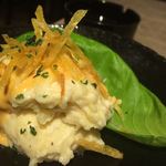 ビストロピット - Ｐｉｔポテトサラダ(300円）ポテトチップが乗ってます！美味！