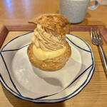 roku - キャラメルシュークリーム