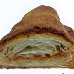 ブーランジュリー グウ - アーモンドクロワッサン断面