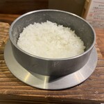 とんかつ 蒼樹 - 一人ひとりに専用のお釜で炊かれるご飯（2025年11月23日撮影）