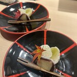 鮨 からす - デザートも手抜きなし！柔らかい大福でした