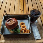 Cow Burgers - 2種のチーズバーガー