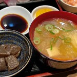 天然魚と七輪焼き 隠れ居酒屋 雑魚や - 季節のお味噌汁