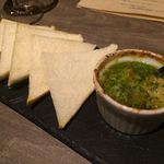 ビストロピット - 大白梅貝のブルギニョンココット焼き　トースト添え(480円)