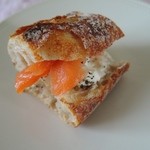 baguette　rabbit - サーモンクリームチーズサンドにしました