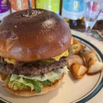 ザ・コーナー ハンバーガー＆サルーン - 