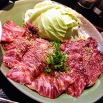 浪花焼肉 肉タレ屋 - サービス定食　お肉のみ 1100円を追加してもらって2300円 税込のランチです
