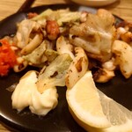 たこ八 - 小海老とイカとタコの塩焼き