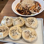 小さな厨房 焼き小籠包 生煎包 慕蘭 - 
