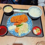 まんぷく食堂豚屋 - 