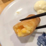 臼屋食堂 - チーズ春巻中身