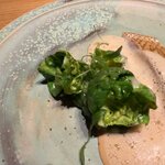 arkua - 春菊リゾットの上に芽キャベツ