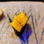 すし家 一柳 - 馬糞ウニ