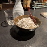 馬ん馬んいくどん - シラスおろし