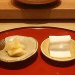 鮨 しみづ - おつまみがりとフィンガーガーゼ