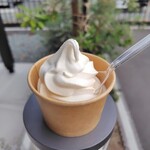 BABA bakery. - 料理写真:ソフトクリーム