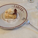 ユリイカ - 洋梨のクラフティアイス添え