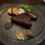 炭燒牛排與葡萄酒 obiobi - 