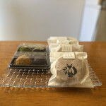 森のおはぎ と キツネイロ - 