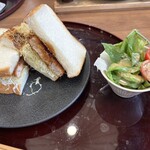 炭焼き団子 志津かわ珈琲庵 - 料理写真: